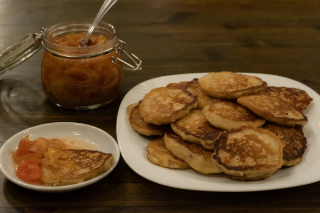 Gluten-free banana oat pancakes