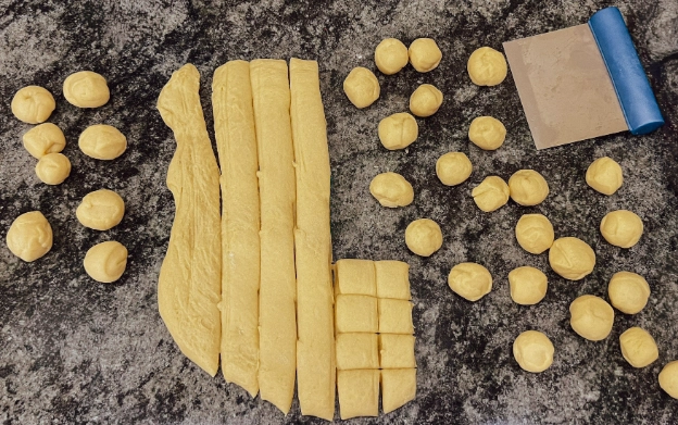 Sourdough monkey bread