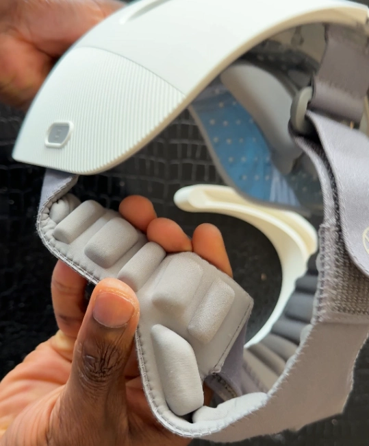 Close up detail of the thick grey padded head strap on the TheraFace mask.