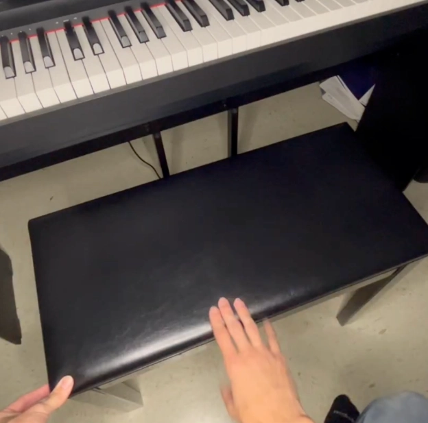 Yamaha Piano Bench