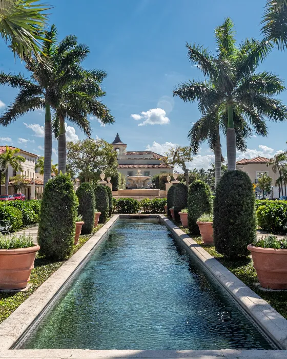 How Much Does It Cost to Build a Pool in Your Backyard?