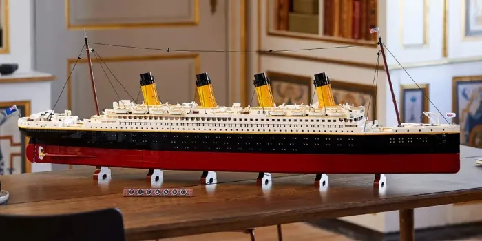 LEGO Titanic Cover