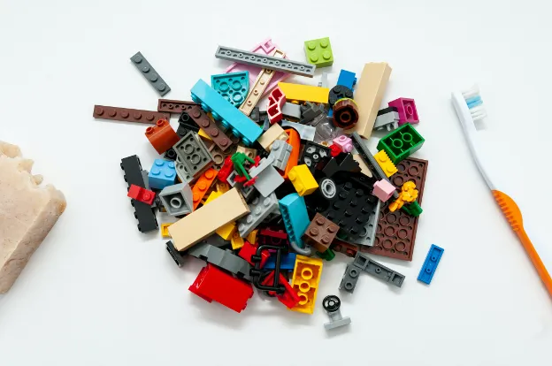 LEGO Cleaning