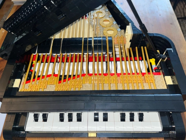 Lego Grand Piano