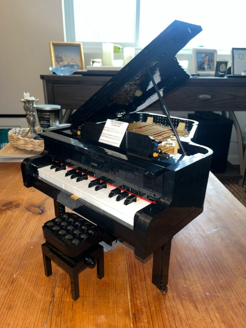 Lego Grand Piano