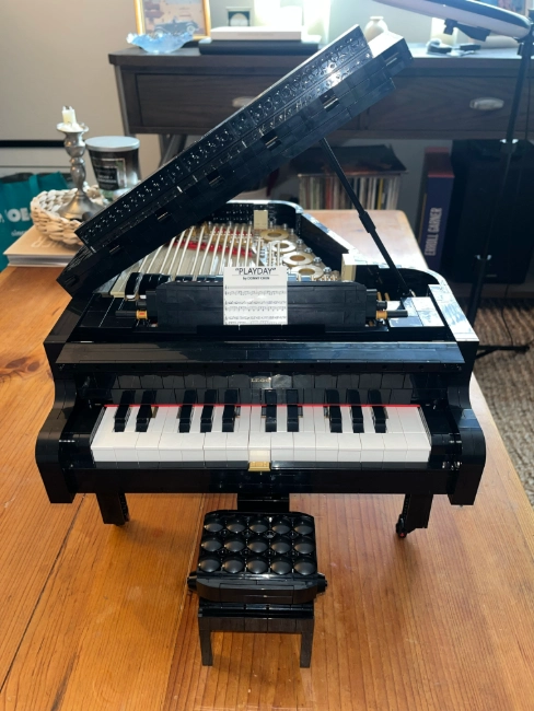 Lego Grand Piano