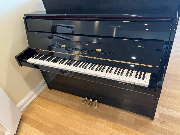 Yamaha B1 Upright Piano