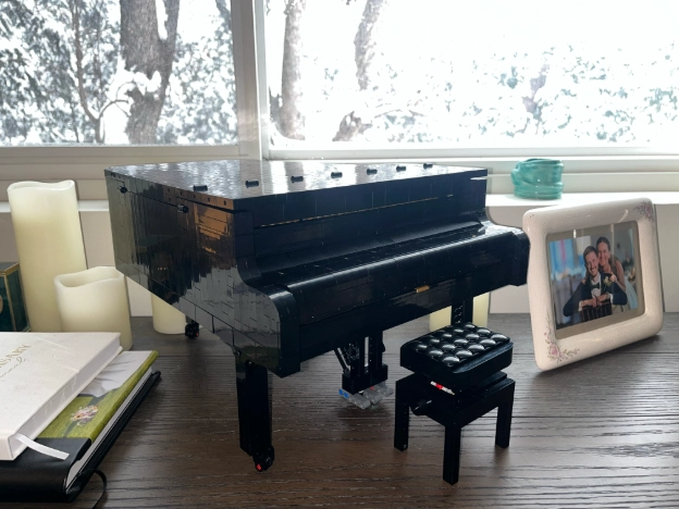 Lego Grand Piano