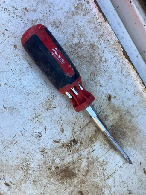 Milwaukee 9-in-1 Screw Driver
