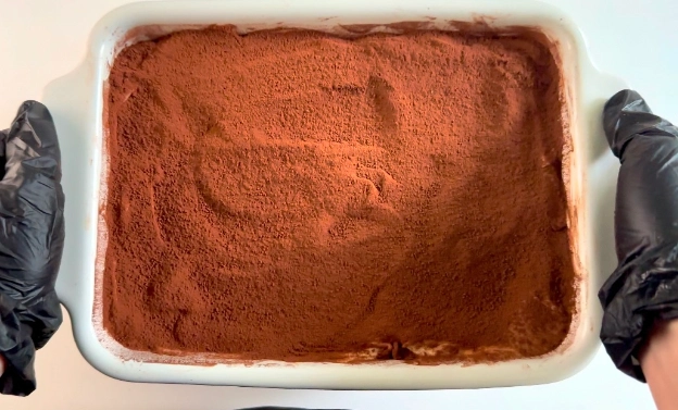 cocoa powder tiramisu